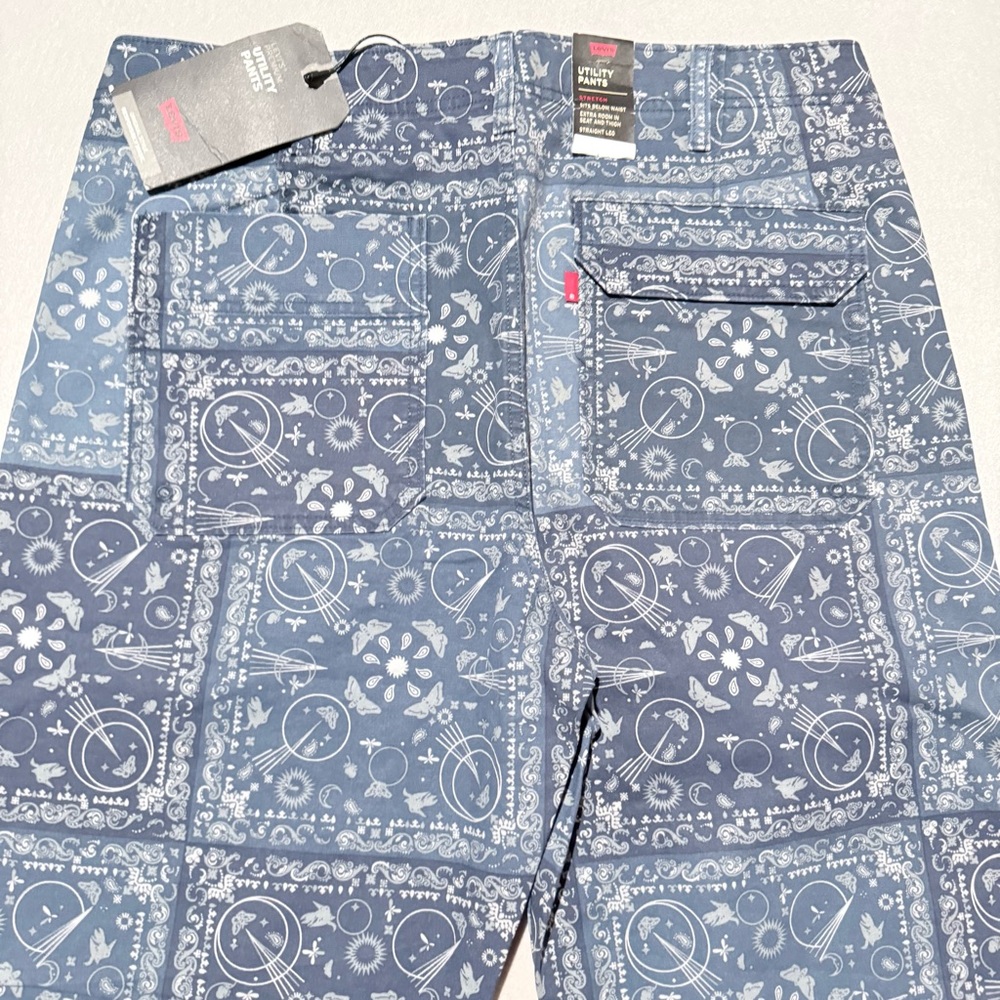 Levi's Premium Utility Bandana Printed Chore Pants Stretch Straight 36X32 NWT - Picture 6 of 10